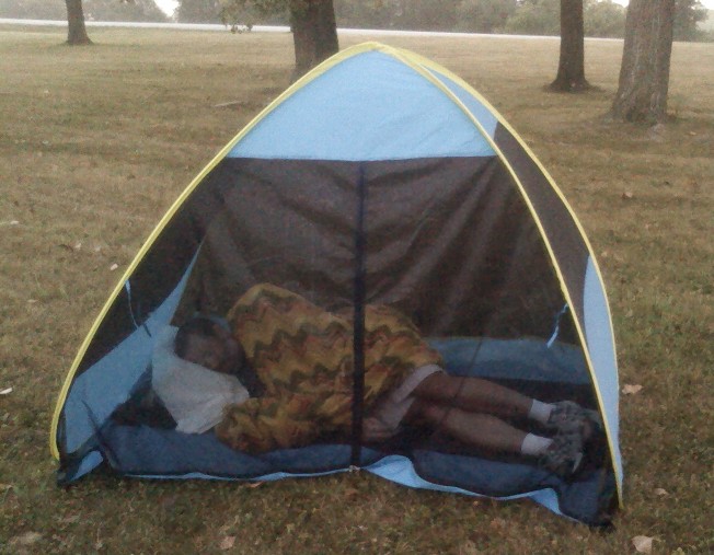 Keith sleeping in screen tent on UltraMidWest 24 Hour